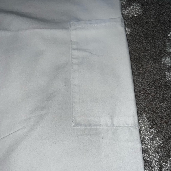 ⭐️Fundamentals, white scrub pants, size XS⭐️Great Used Condition⭐️ - Picture 11 of 12
